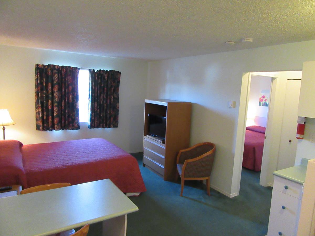 Lake Cowichan Lodge Zewnętrze zdjęcie